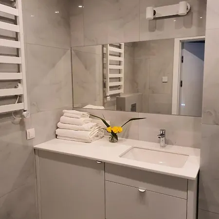 דירה Sea & Lake Apartament 17, 317 Molo Mielno Sosnowy Las 15 *