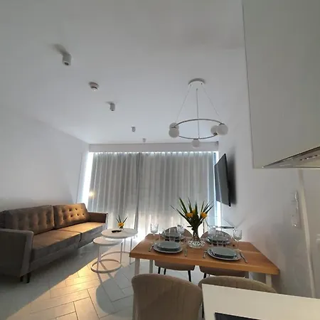 Sea & Lake Apartament 17, 317 Molo Mielno Sosnowy Las 15 Apartment *