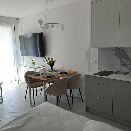 Sea & Lake Apartament 17, 317 Molo Mielno Sosnowy Las 15 *